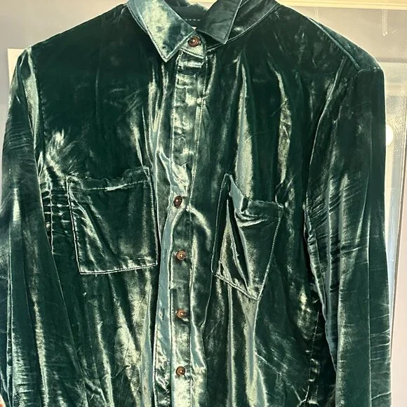 Anthropologie Green Crushed Velvet Feel Button Down Shirt - Picture 1 of 2